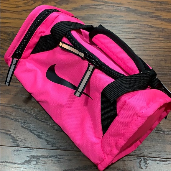 Nike Brasilia Fuel Pack - Picture 11 of 16